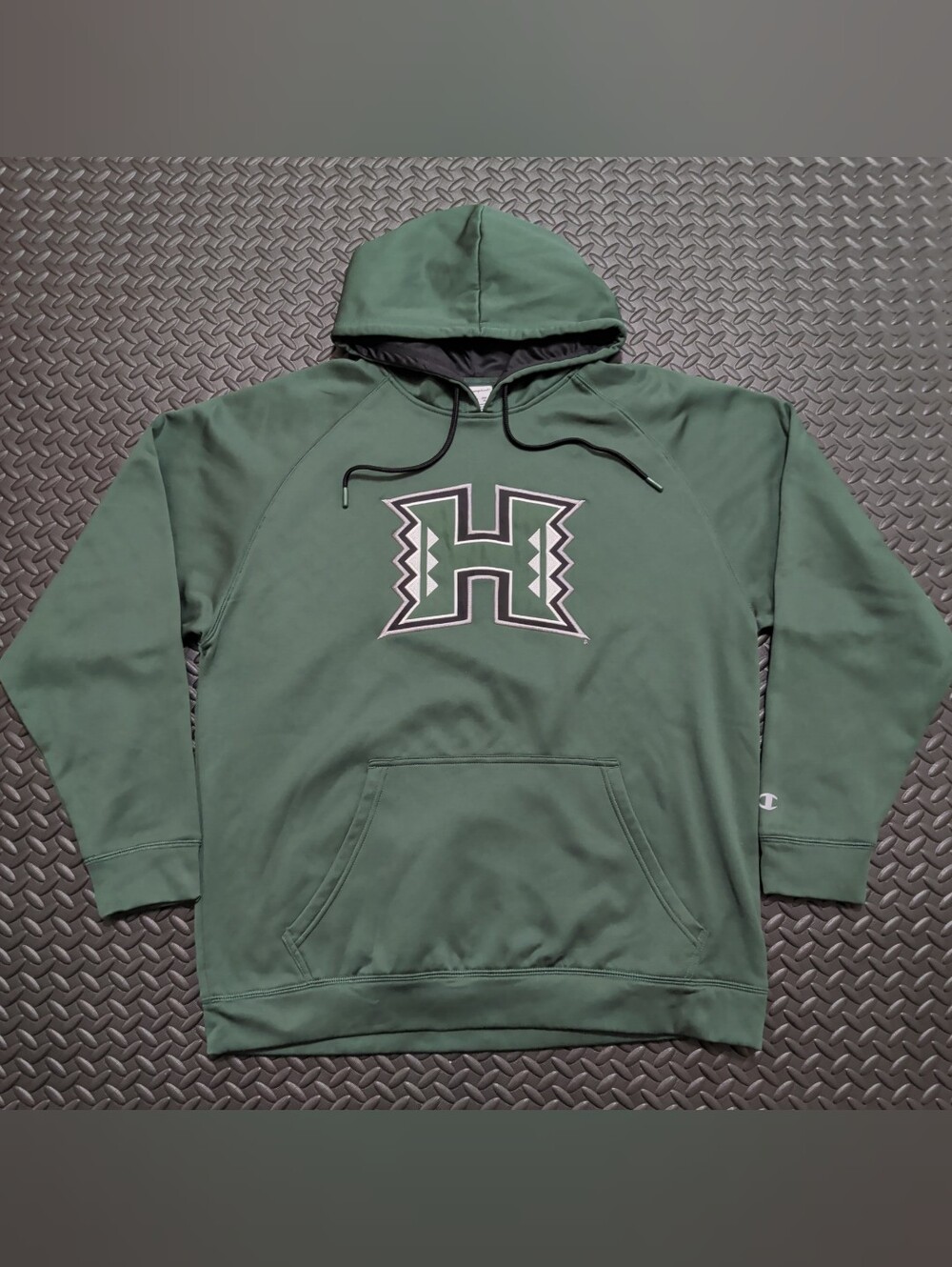 University of Hawaii hoodie by Champion size Large